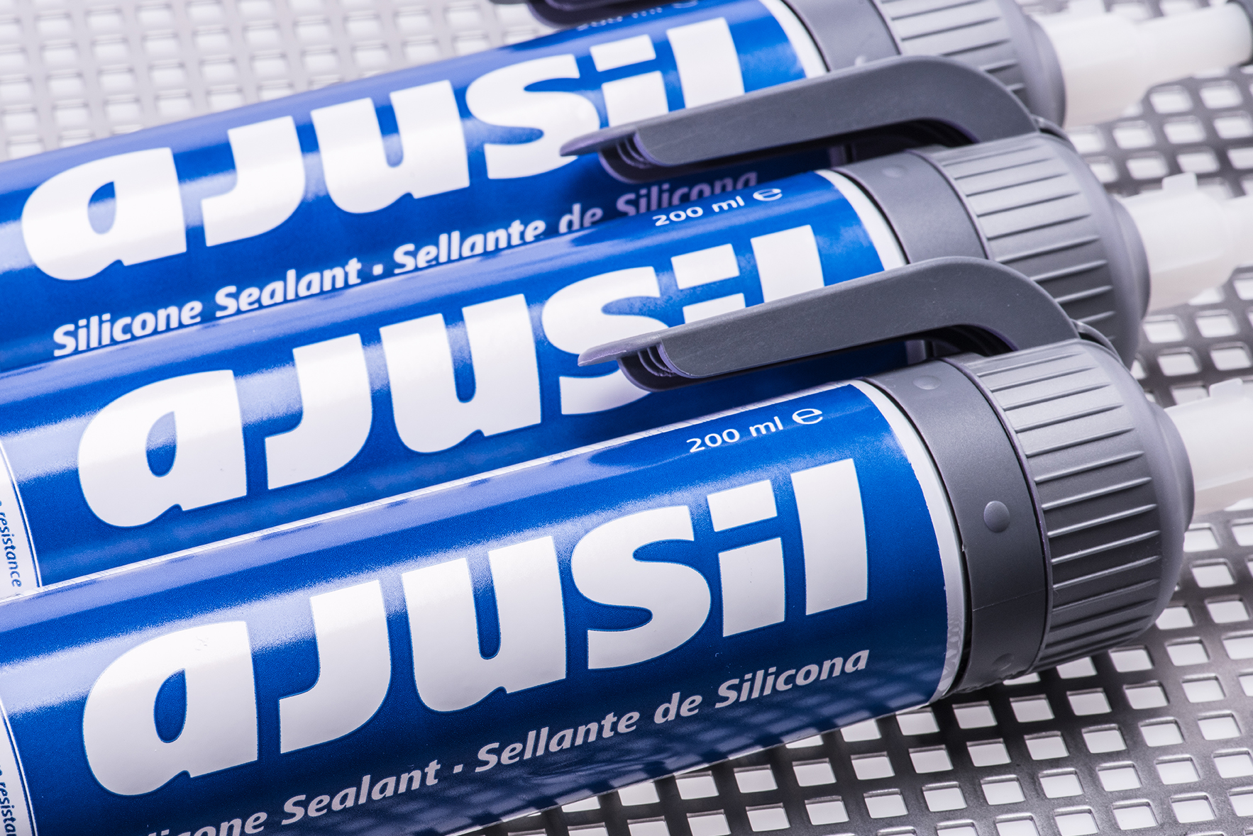Ajusil silicone sealant. More resistant, moreflexibility, more quality